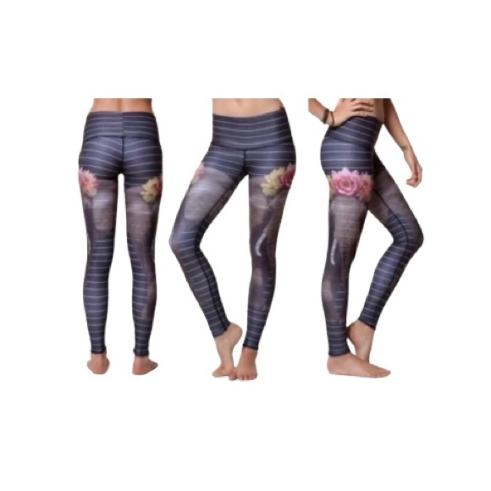 Teeki Gray & White Striped Elephant Yoga Hot Pant Leggings - Size S